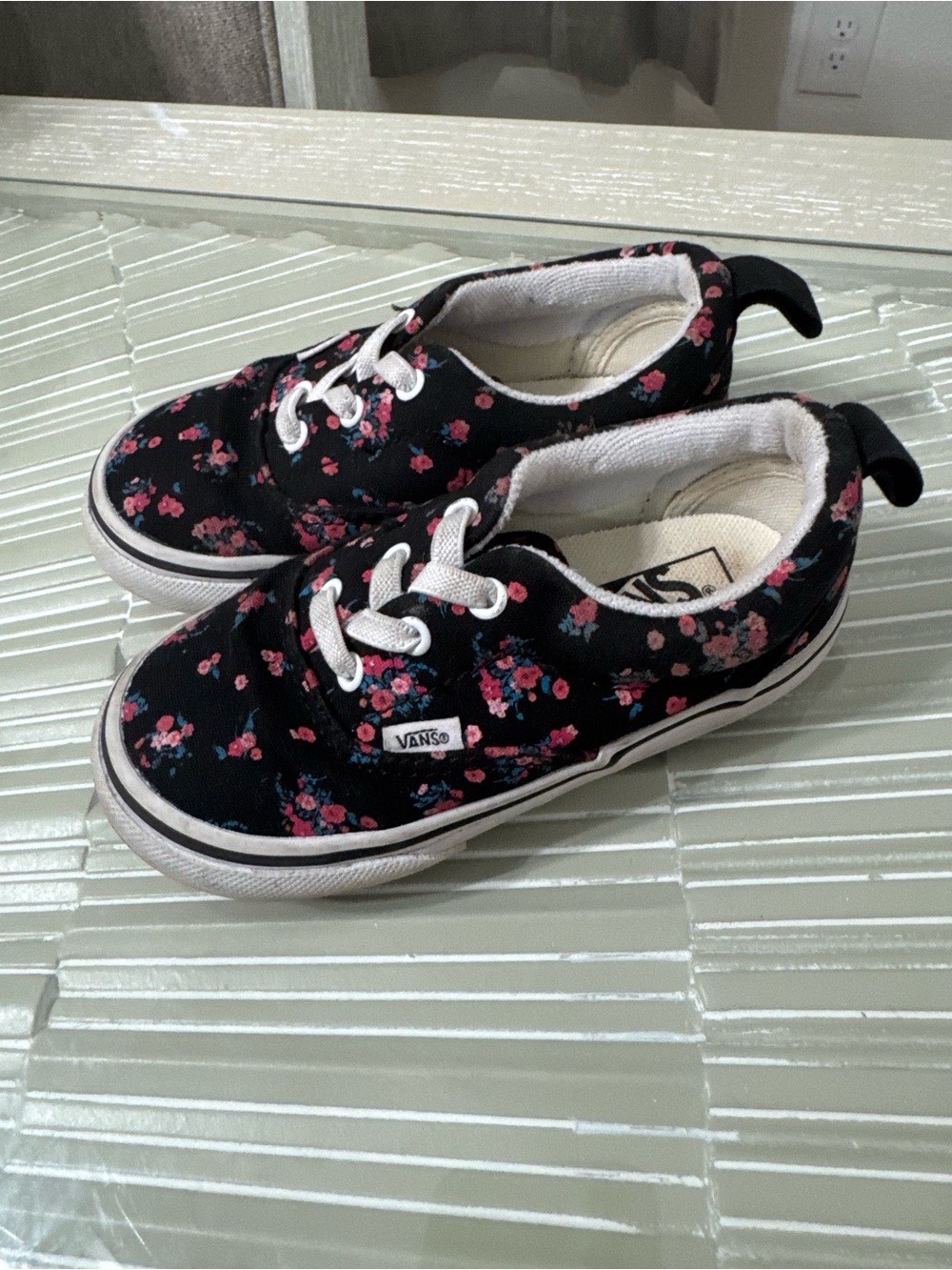 Vans Kids Black Floral Lace-Up Sneakers with Pink Accents